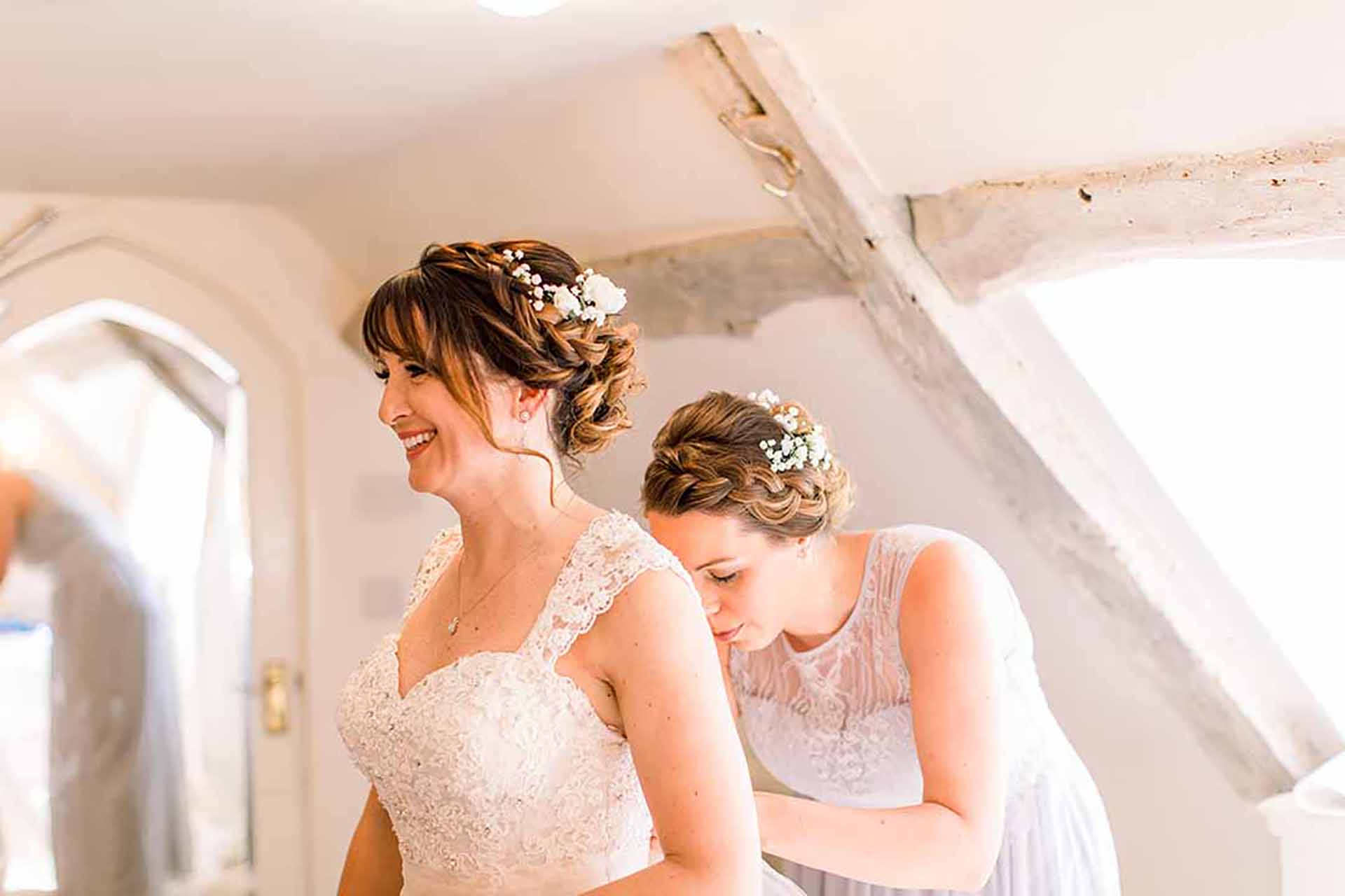 Getting Ready In The Bridal Suite - Sheene Mill Accommodation and Rooms